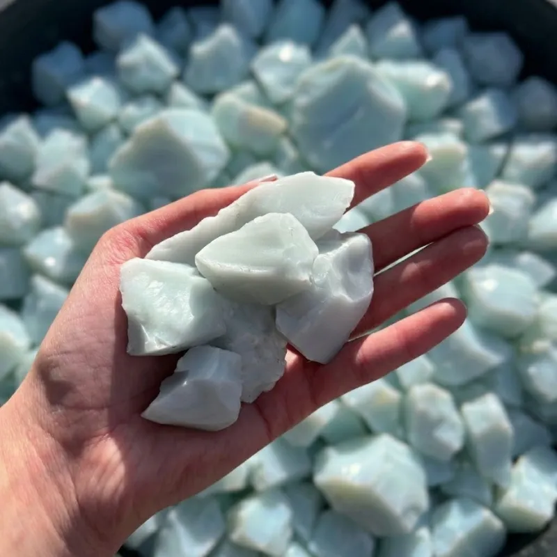 Szkło ogrodowe mleczno-miętowe